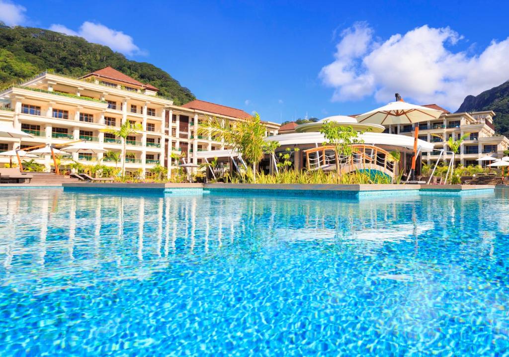  Savoy Resort & Spa  
