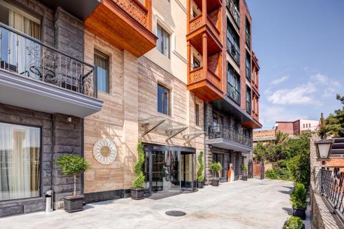 (Eid al-Adha Offer)
Sole Palace  