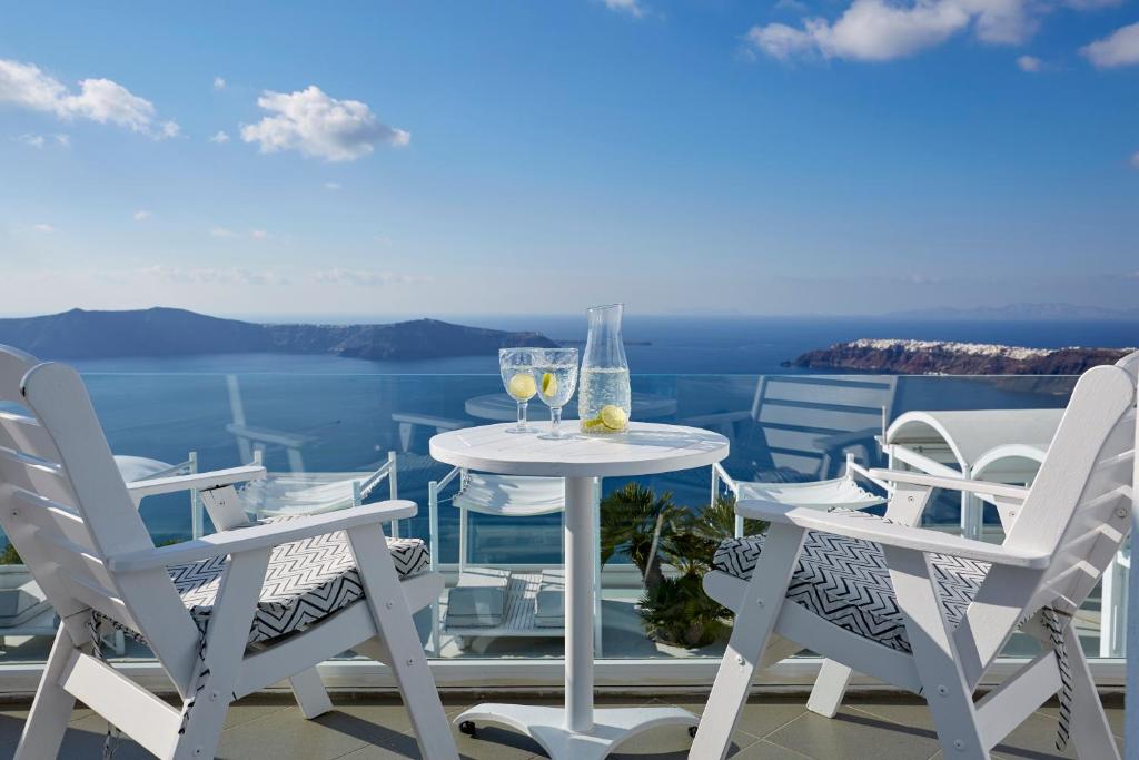     Santorini
Andromeda Villas & Spa Resort    