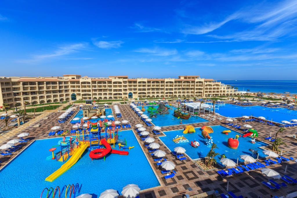 Hurghada 
 Pickalbatros White Beach Resort 